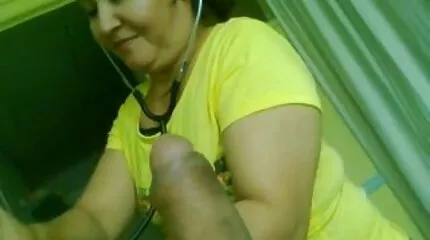 BBW หรูหราดูดในสองปากลึงค์สีดำสีดำ วีดีโอ คน สี้ กัน